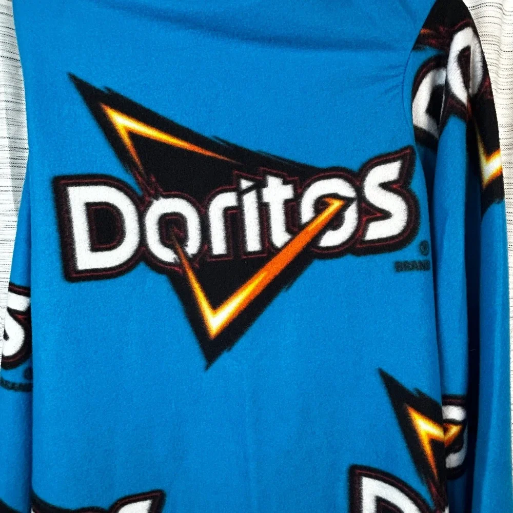 Snuggie Wearable Blanket Blue Unisex One Size Doritos Logo Fleece w Sleeves EUC